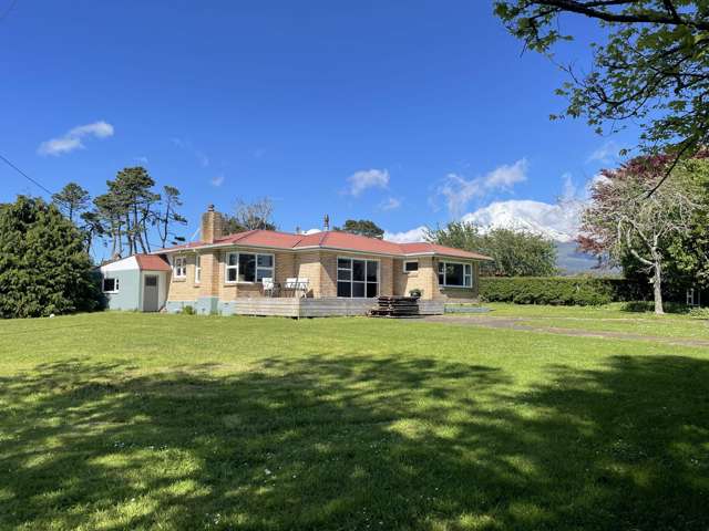 Rural Outlook Close To Town