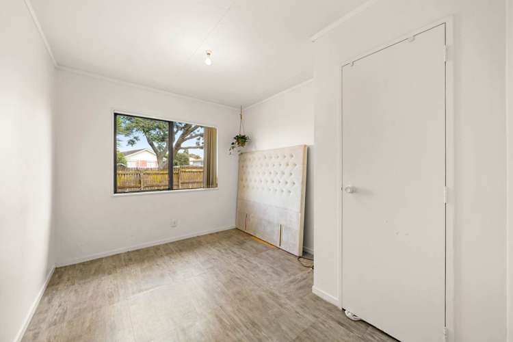 92 Shifnal Drive Randwick Park_11