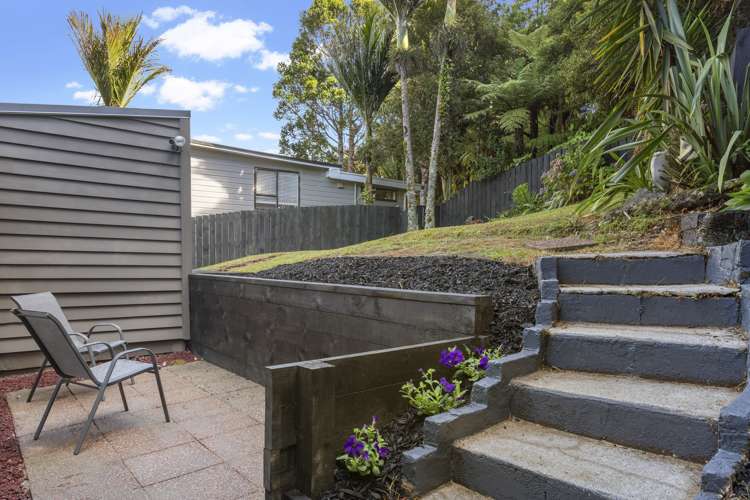 1114 Huia Road Huia_14