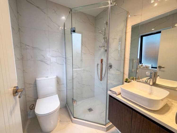 2/16 Buisson Glade West Harbour_7