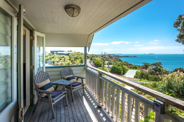 78 Queens Drive Oneroa_2