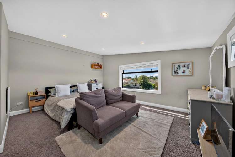 1/114 Estuary Road South New Brighton_21
