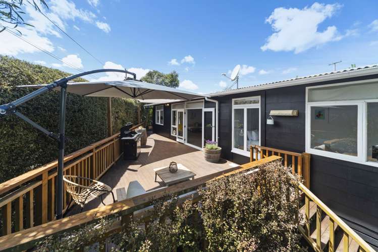 2/19 Kotare Street Hilltop_6