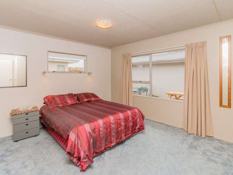 2/8 Flanders Avenue Onekawa_4