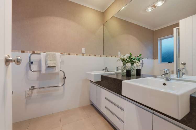 44 Seresin Crescent Flat Bush_20