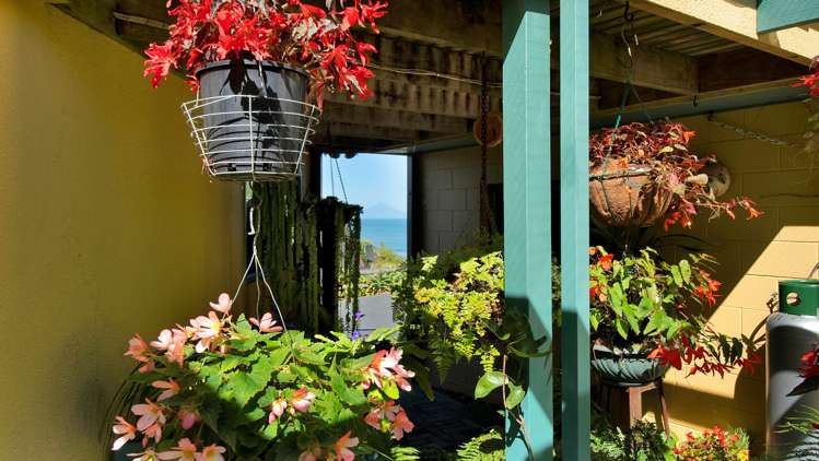 9 Aria Terrace Mokau_16