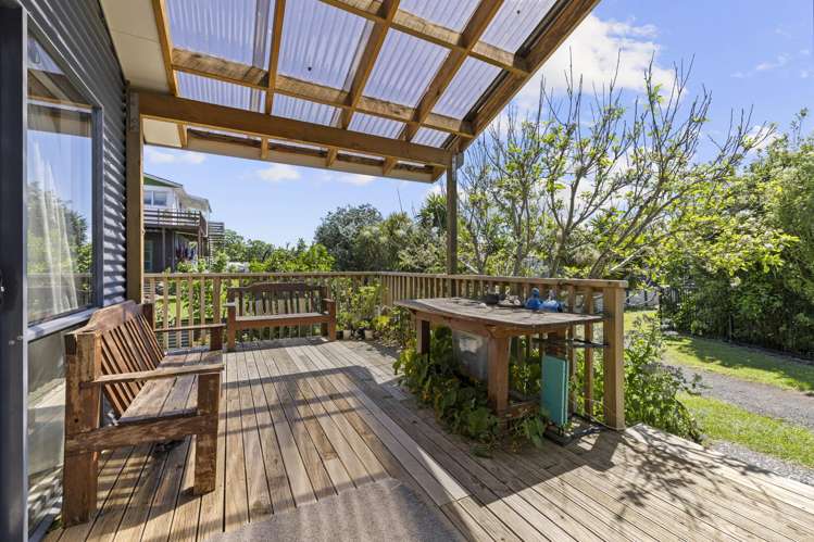 16 James Street Raglan_39