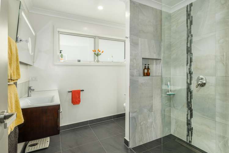 3 Pharazyn Avenue Waikanae Beach_16