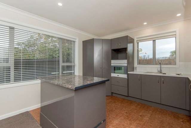 8 Heriott Close Burwood_1