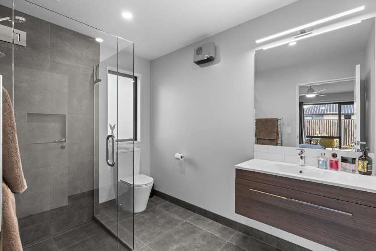 44 Candlesticks Crescent Lincoln_16