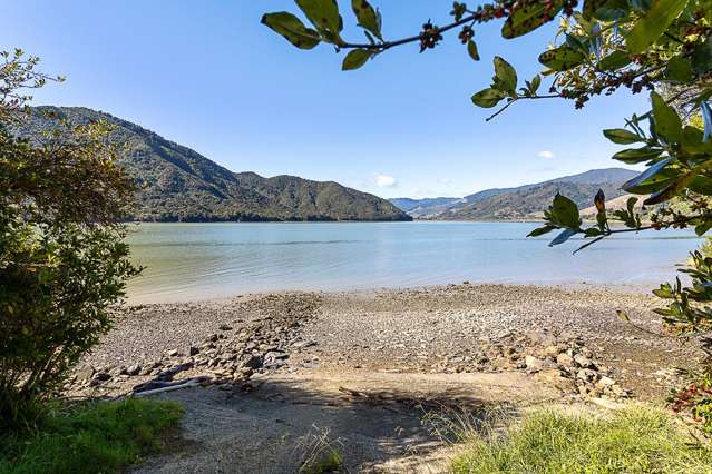 581 Queen Charlotte Drive Havelock_1