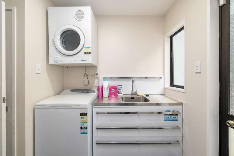 2 Cannon Hill Crescent Mt Pleasant_25