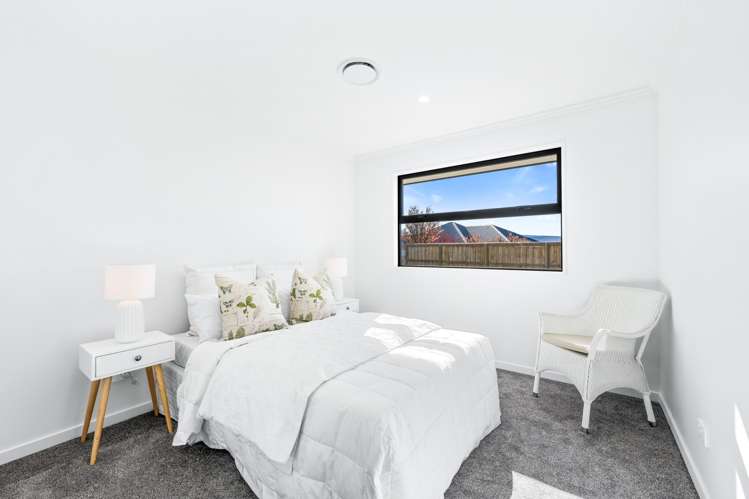 1 Soho Lane West Melton_17