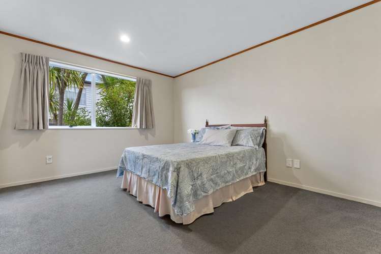 2/56 Lavery Place Sunnynook_11