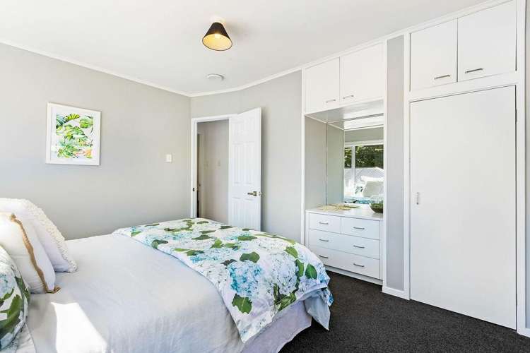 6 Alston Avenue Kelston_13