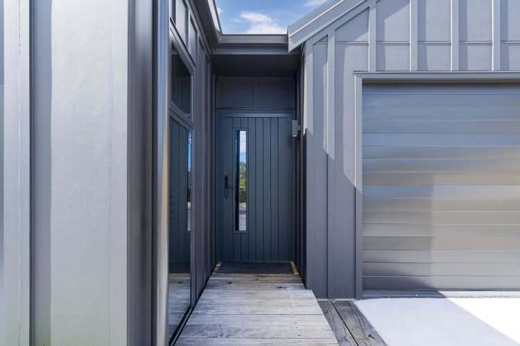 47 Charles Crescent Rainbow Point_4