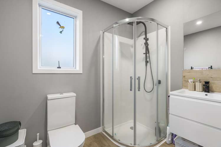 2/21 Gosford Drive Botany Downs_29