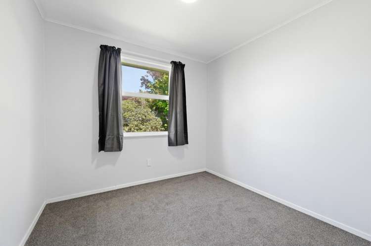 63 Pandora Avenue Sunnybrook_11