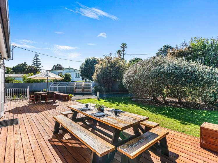 3 Signal Station Road Pouto_19