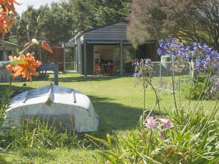 14 Drake Street Waikawa Beach_16