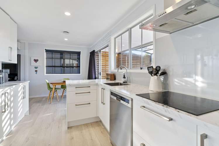 76 Wirihana Road Titirangi_11