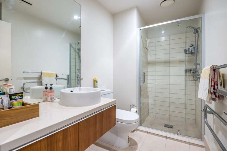 133/4 Dockside Lane Auckland Central_9