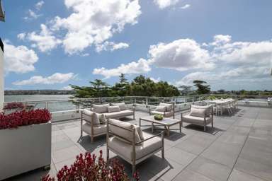 10/258 Hurstmere Road_3