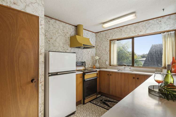 2/725 Beach Road Browns Bay_7