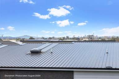 52 Vincent McGrath Crescent_3