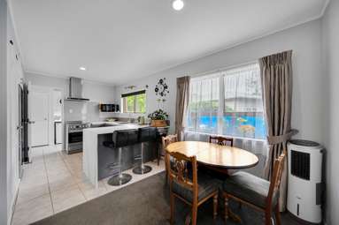 2/11 Reeves  Avenue_4