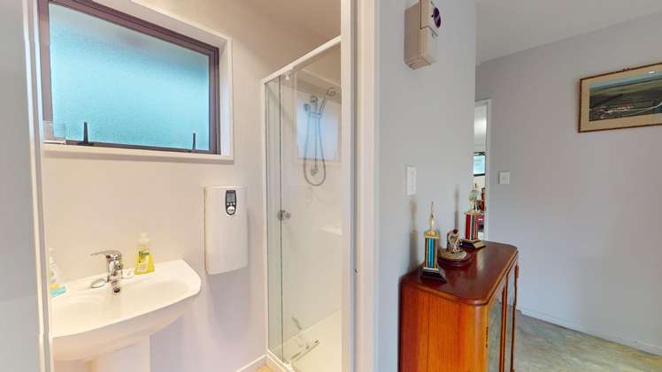 20 Grayburn Road Elgin_16