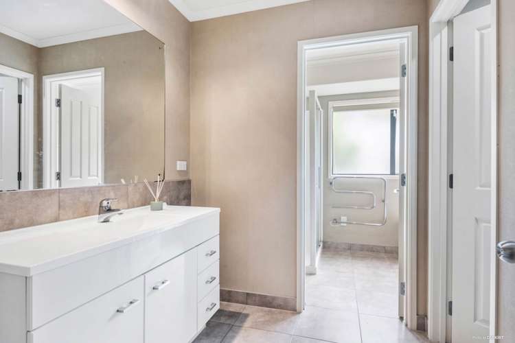 6 Seagate Place Red Beach_13