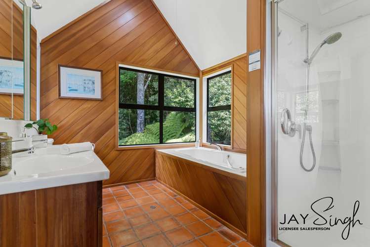 140 North Road Clevedon_16