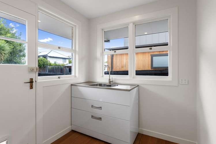 40 Torquay Place Bryndwr_17