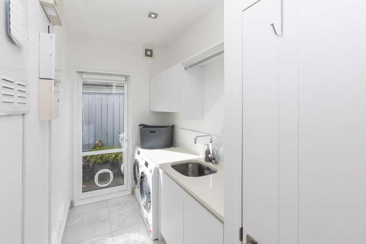 55 Merivale Lane Merivale_25