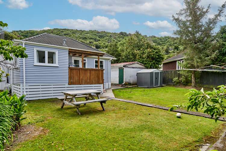 9 Bledisloe Crescent Wainuiomata_15