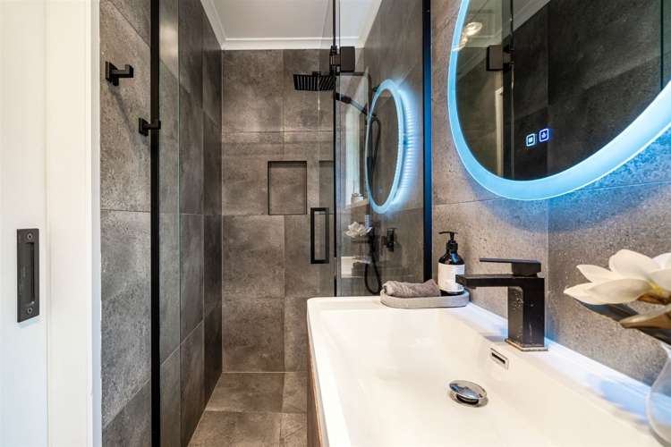 22 Sunvista Avenue Oteha_10