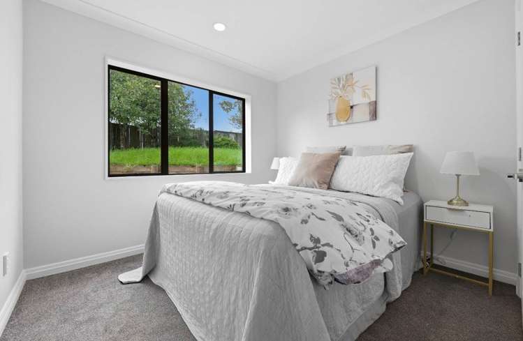 8 Capistrano Mews Goodwood Heights_23