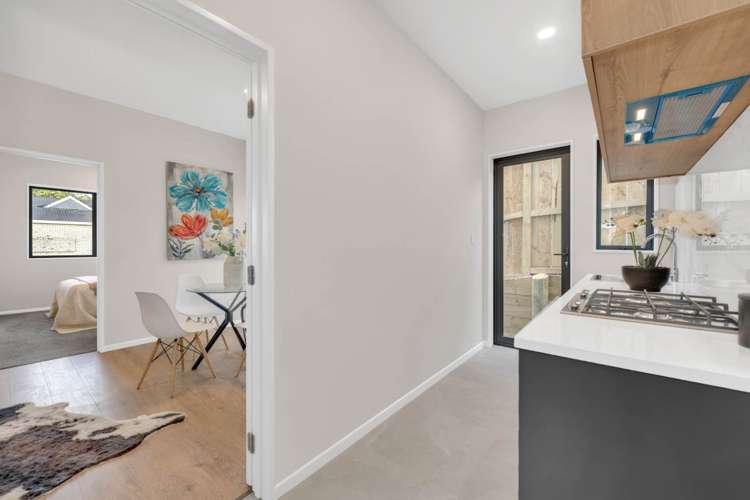 72 Koromeke Street Flat Bush_10