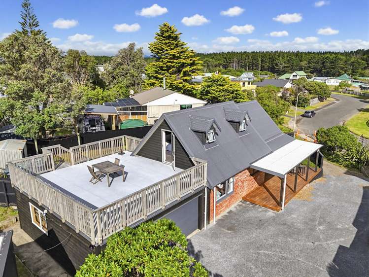 10 Arataki Grove Waitarere Beach_23