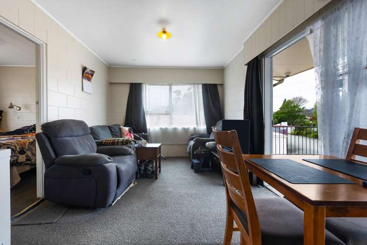 15/61 South Road_1