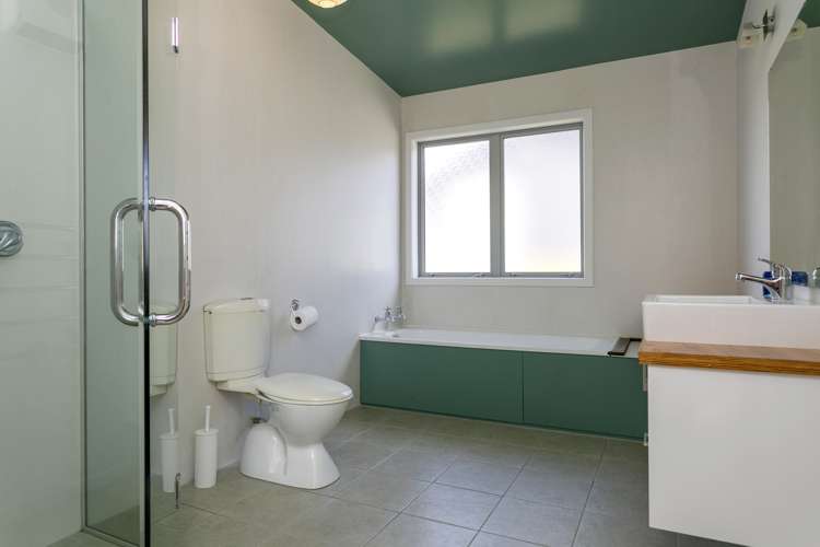 9 Facilita Avenue Wharewaka_16