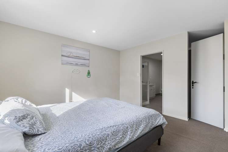 9 Pipipi Crescent Takanini_14