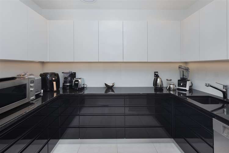 55 Applefield Court Northwood_7