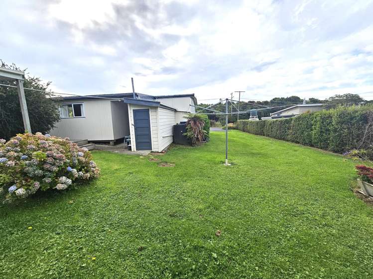 1 Ngaio Street Kaka Point_17