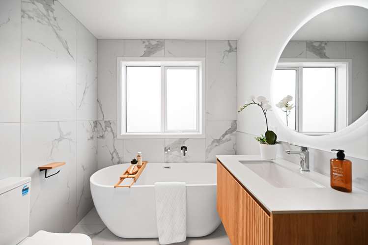 4 Earp Crescent Chartwell_12