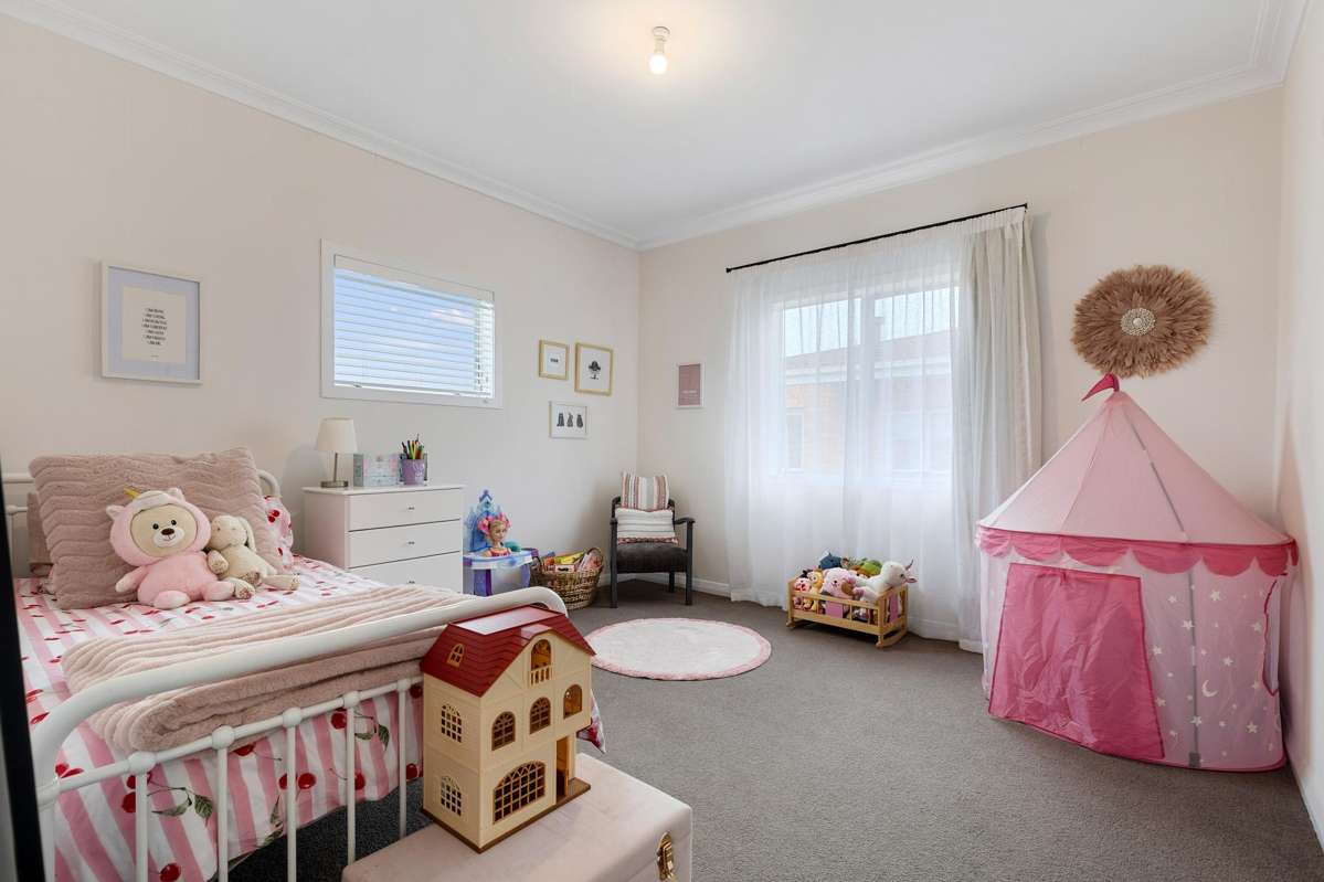 28 Coronation Road_5