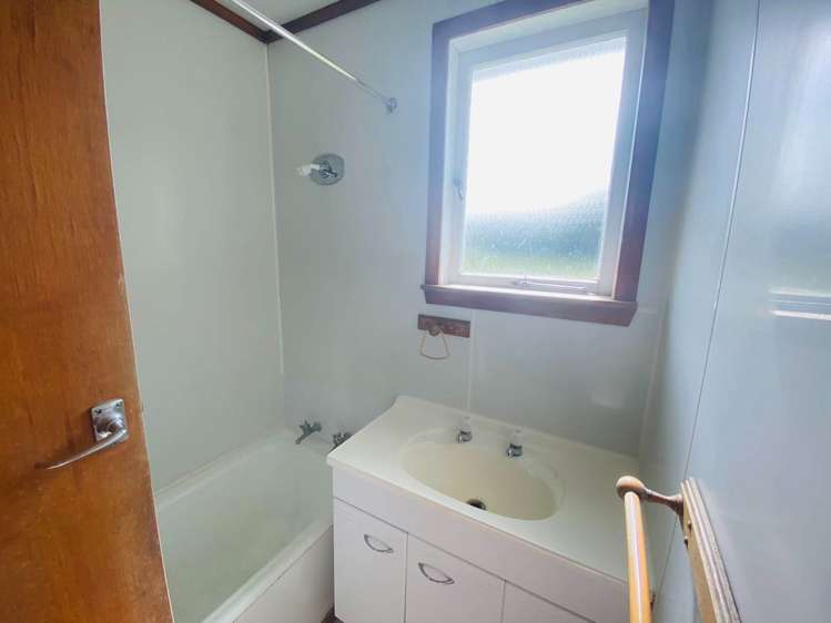 25 Mcfadzean Drive Blockhouse Bay_9