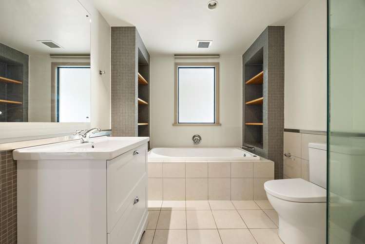 1L/22 Pakenham Street East Auckland Central_15