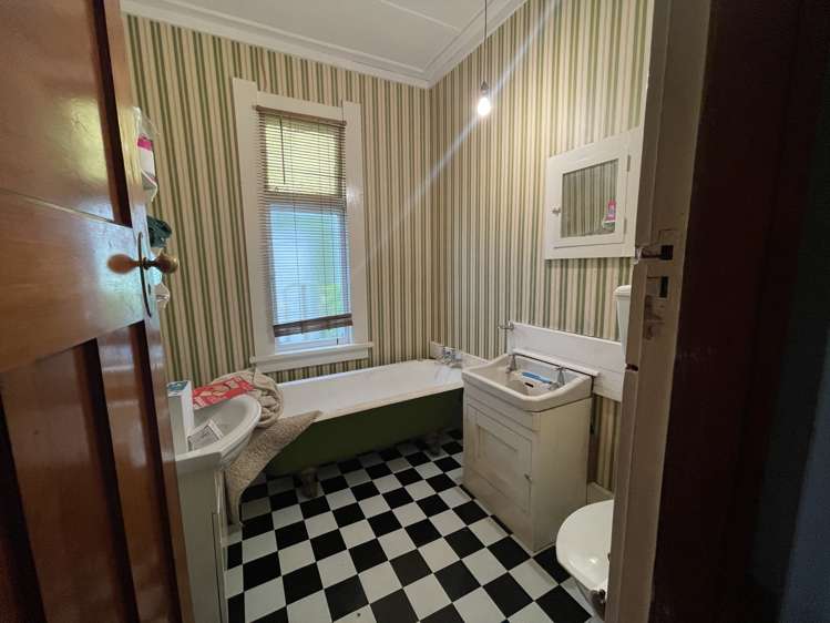 39 River Road Hector_11